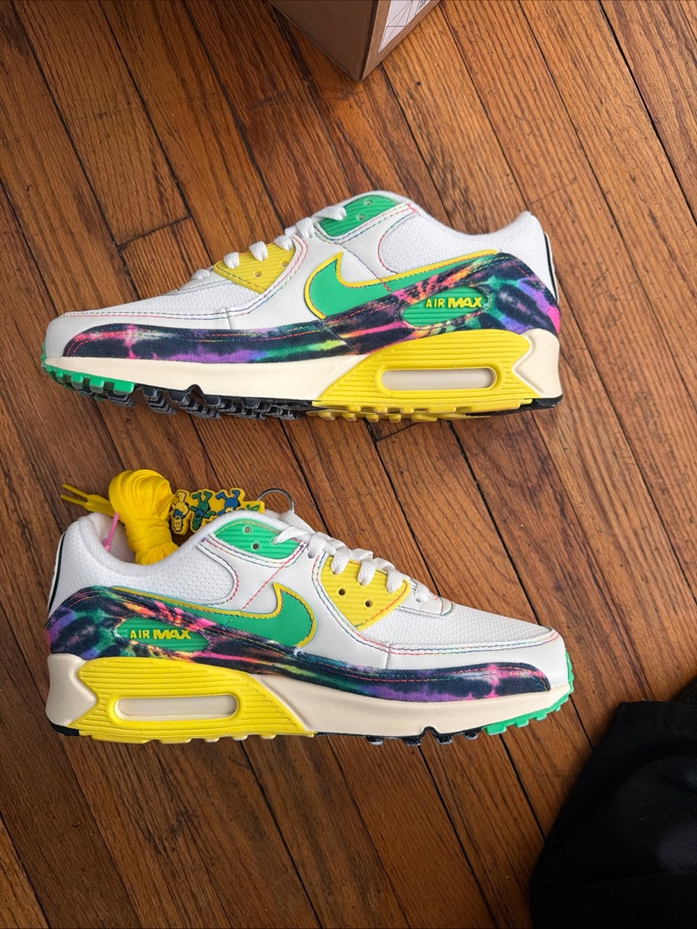 Nike Air Max 95 Grateful Dead Sneakers - White/Yellow/Green/Purple/Pink - Picture 2 of 11